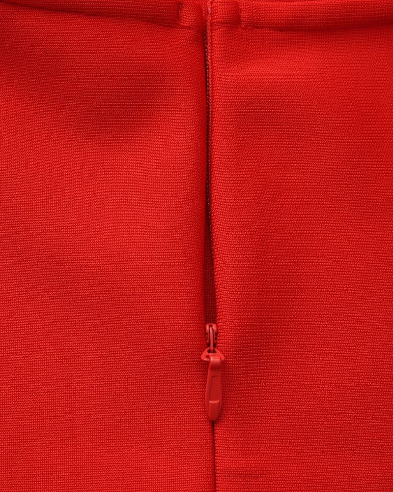 Schmal geschnittenes Neckholder-Maxikleid