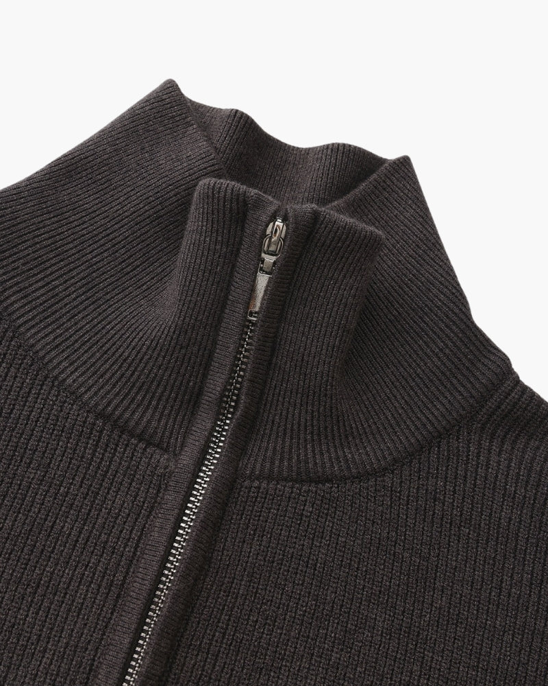 Feiner Strickpullover mit halbem Reissverschluss