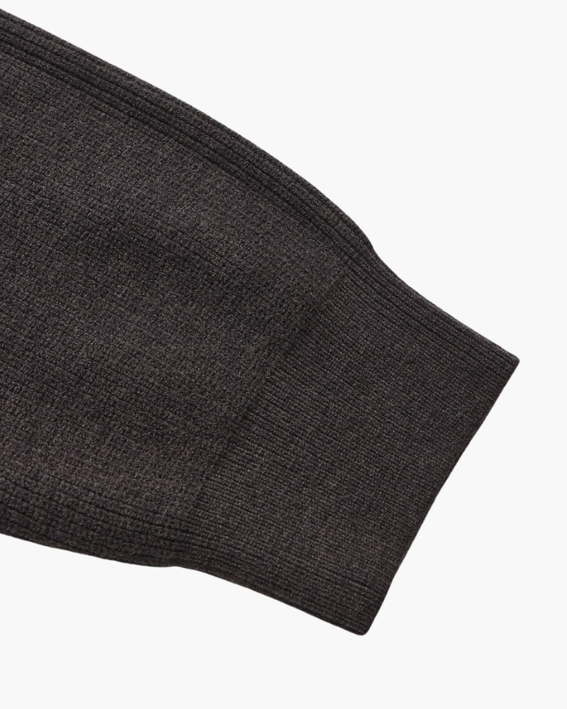 Feiner Strickpullover mit halbem Reissverschluss