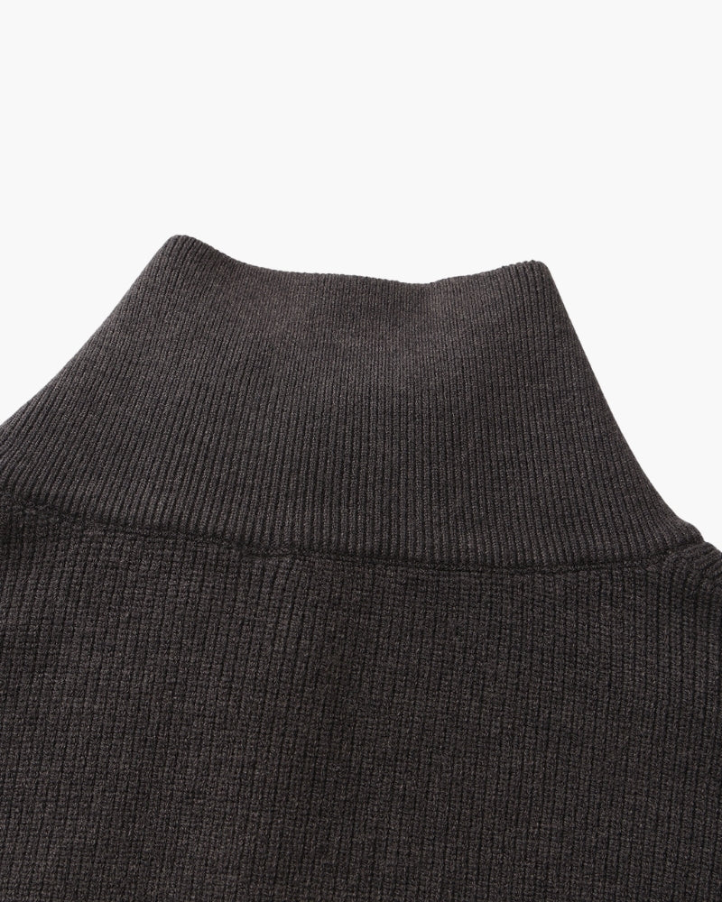 Feiner Strickpullover mit halbem Reissverschluss