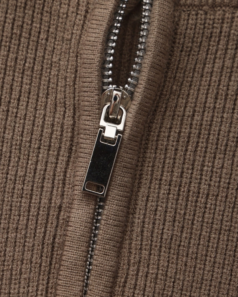 Feiner Strickpullover mit halbem Reissverschluss