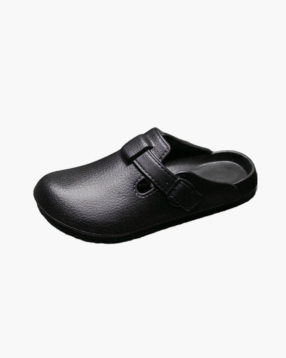 Klassische wasserfeste Clogs mit Schnalle