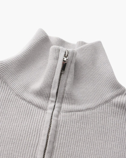 Feiner Strickpullover mit halbem Reissverschluss