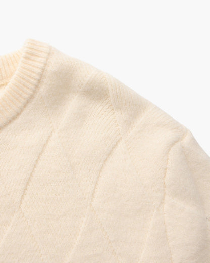 Rundhalspullover mit Diamant-Strickmuster