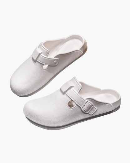 Klassische wasserfeste Clogs mit Schnalle